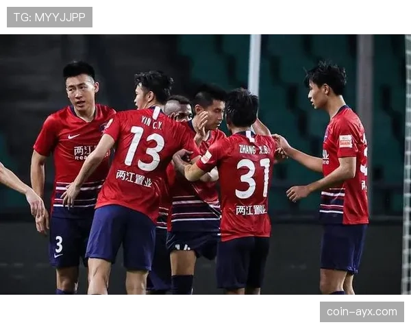 桑普主帅战术革新显成效，球迷翘首以盼新赛季精彩表现