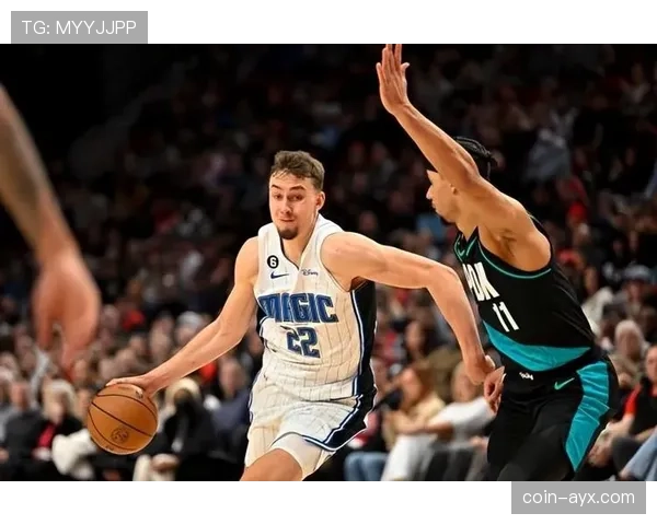 南美足球新战术崛起:中路渗透成制胜关键,多队表现亮眼 南美足球新战术崛起:中路渗透成制胜关键,多队表现亮眼