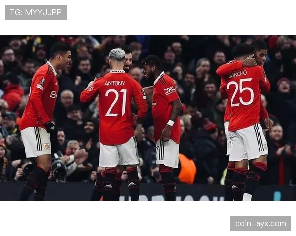 曼联复兴进程仍未完成：具体影响因素与长期挑战解析