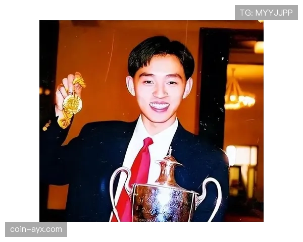 孔令辉居然在家穿拖鞋也这么讲究，感觉和赛场上判若两人啊？！